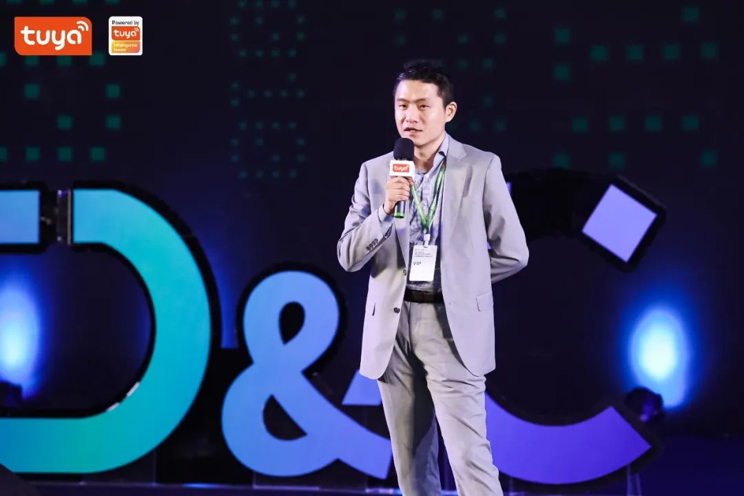 【飞利浦健康生活事业部战略总监、IoT负责人李晨曦】