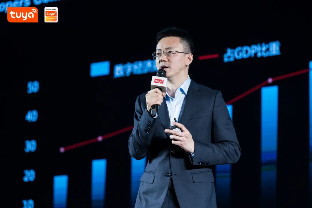 【涂鸦智能联席董事长兼总裁陈燎罕】