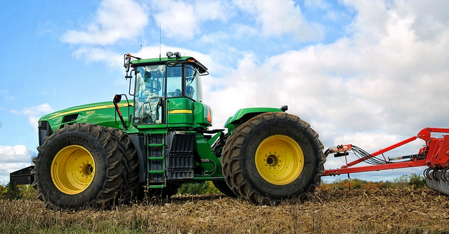 智慧农业就是互联网和物联网及农业的结合