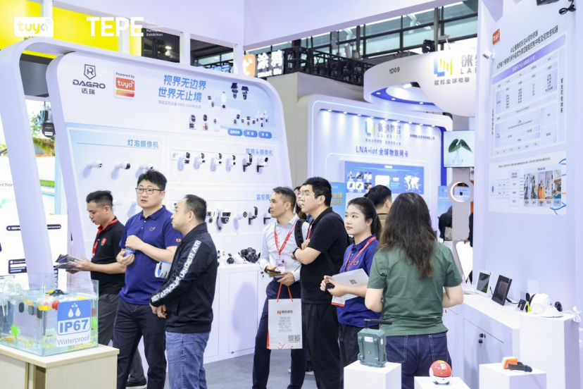 【达瑞电子展区人流聚集】