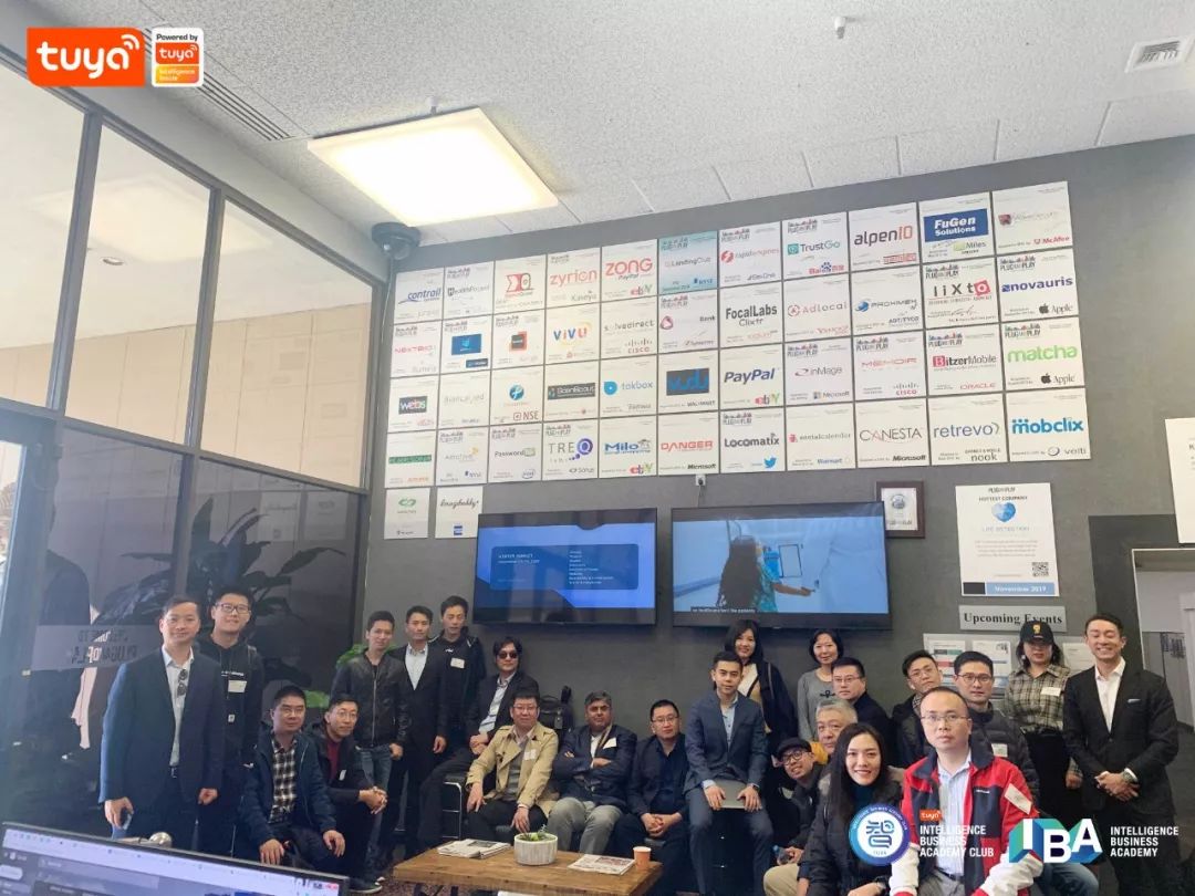 智商学院俱乐部成员在Plug and Play公司合影